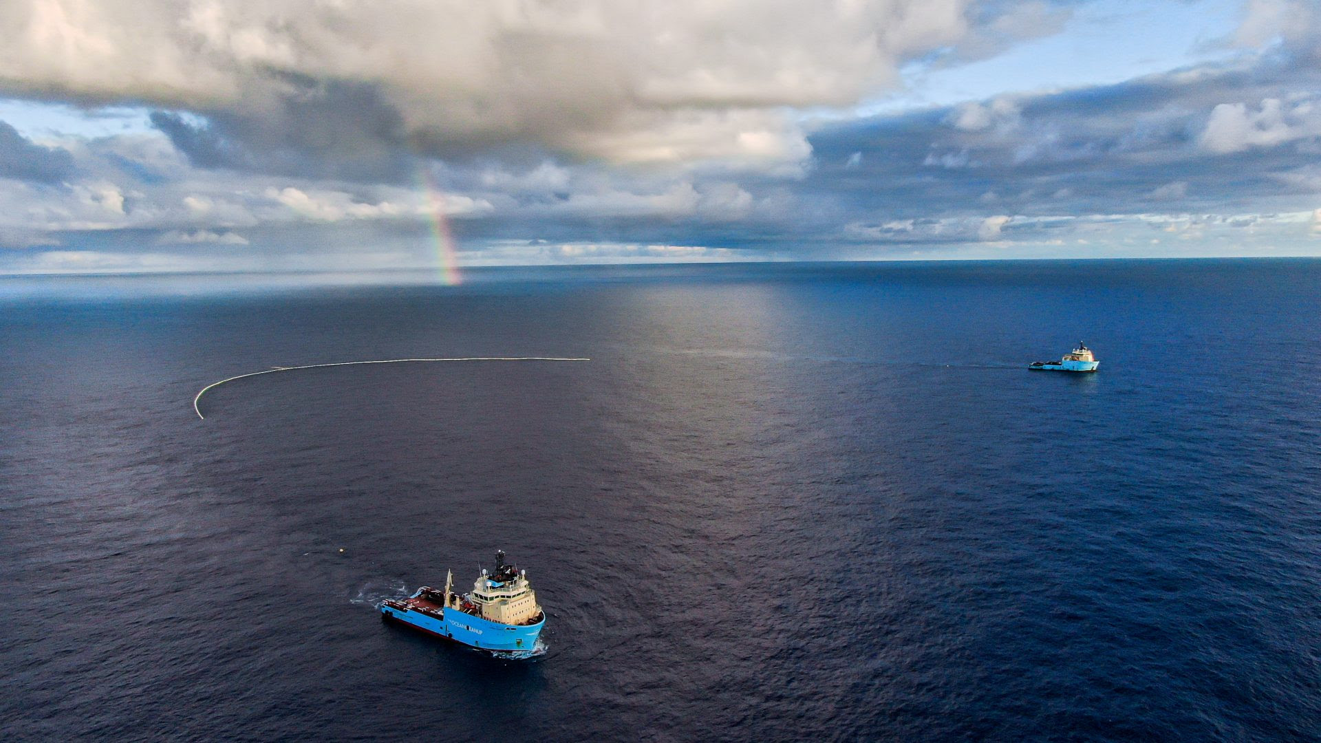 Maersk e The Ocean CleanUp desenvolvem tecnologia para limpar rios e  oceanos - Transporte Moderno