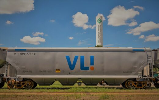 A VLI, companhia de soluções logísticas que opera ferrovias, portos e terminais, anuncia sua nova estrutura acionária após a transferência de 10% das ações da Mitsui para a Brookfield, empresa canadense de gestão de fundos, que acaba de ser concluída.