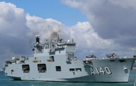 O "Atlântico" despachou oito embarcações de médio e pequeno porte para auxiliar no resgate das vítimas isoladas. Desde o dia 30 de abril, outras lanchas já estão em operação no estado.