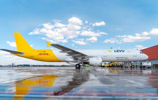 A DHL Supply Chain, especializada em armazenagem e distribuição, deu um passo importante rumo à agilidade de entregas aéreas ao se unir com a companhia aérea Levu Air Cargo. Juntas, as empresas investiram 90,5 milhões de euros para um projeto que contempla quatro aeronaves cargueiras próprias