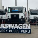 O Peru, um dos principais mercados de exportação da Volkswagen Caminhões e Ônibus (VWCO) alcançou uma frota circulante de 12.500 veículos comerciais. Desse total, 8.300 são destinados ao transporte de cargas e 4.200 atendem ao transporte de passageiros. O veículo que simboliza essa conquista foi recentemente entregue ao Grupo Arguelles, que o utilizará em sua frota de limpeza pública.